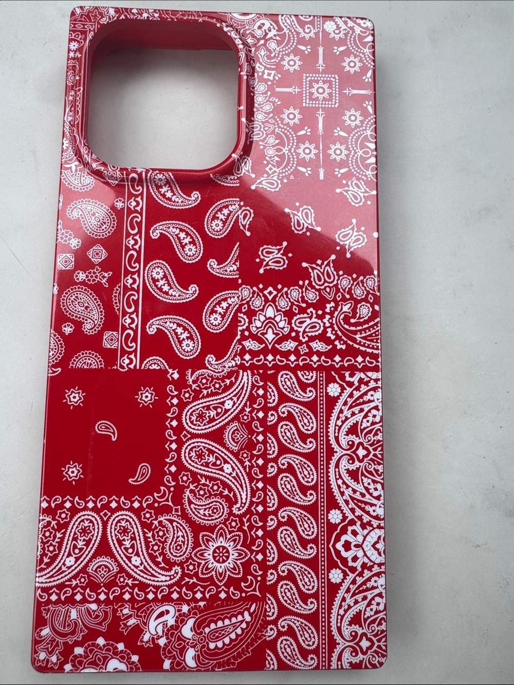 15 PRO Max Bandana Print Case